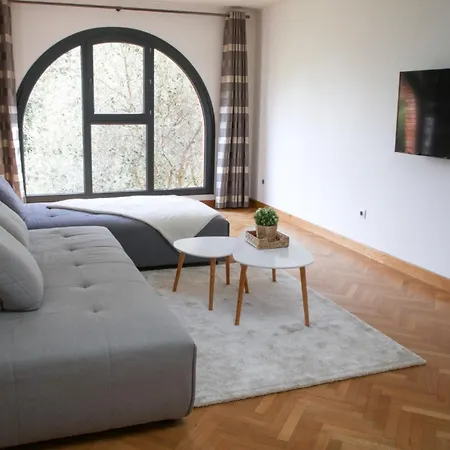 Spacious Of 90 M2 In *